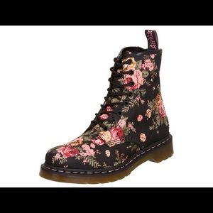 Floral Dr. Martens SIZE 9